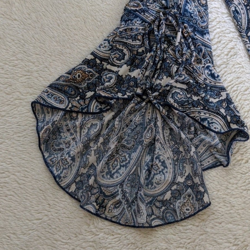 Blue Paisley dress - Picture 2 of 5